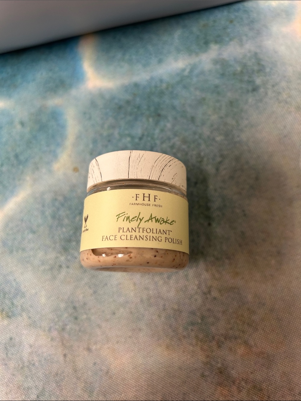 Farmhouse Fresh Finely Awake Plantfoliant Face Cleansing Polish - Light Yellow